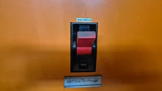 C9 - 2,400sqm Factory with cranes To Let - Roodekop