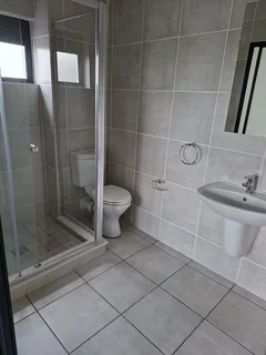 1st Floor Secure 3-bedroom And 2-bathroom Apartment In Greenlee Unit 484