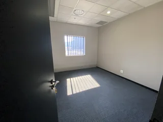 959 sqm Premium Office To Let, The Mall Offices, Rosebank