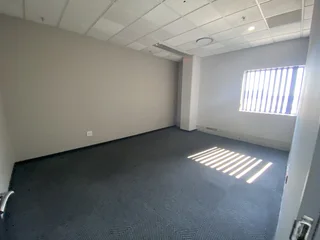 959 sqm Premium Office To Let, The Mall Offices, Rosebank