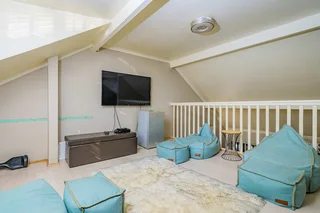 Modern Loft-Style Townhouse with Pool, Outdoor Kitchen &amp; Prime Location!