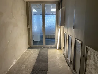 959 sqm Premium Office To Let, The Mall Offices, Rosebank