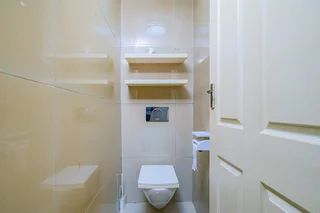 Modern Loft-Style Townhouse with Pool, Outdoor Kitchen &amp; Prime Location!