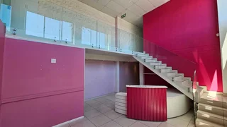 Warehouse To Let In Epping 2