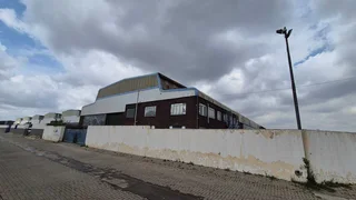 14A - 850sqm Warehouse To Rent - Roodekop