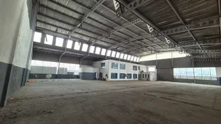 14A - 850sqm Warehouse To Rent - Roodekop