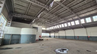 14A - 850sqm Warehouse To Rent - Roodekop