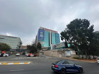 Modern 8th Floor Office To Let in Sinosteel Plaza