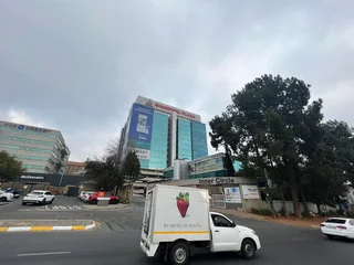 Prestigious Office to Let on the 15th Floor of Sinosteel Plaza