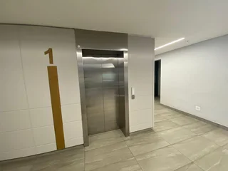 Office unit available for rent in the Woodlands Office Park