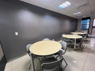 Compact and Prestigious Office Space To Let on the 16th Floor of Sinosteel Plaza