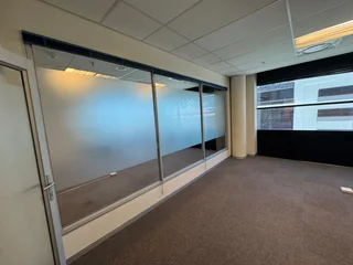 Modern 8th Floor Office To Let in Sinosteel Plaza