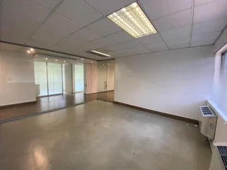 Office unit available for rent in the Woodlands Office Park
