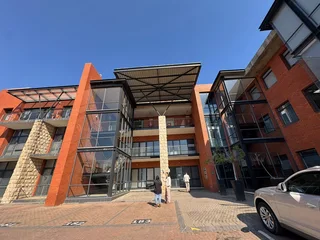 Ground Floor Office For Sale in Upper Grayston Office Park, Sandton