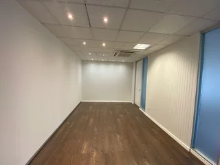 Office unit available for rent in the Woodlands Office Park