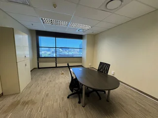 Compact and Prestigious Office Space To Let on the 16th Floor of Sinosteel Plaza