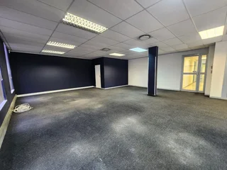 100sqm Office To Let – Monument Park – Exceptional Business Convenience