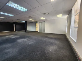 100sqm Office To Let – Monument Park – Exceptional Business Convenience