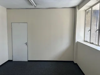 40 Square Meter Office Space To Let – Premium Towers, Pretoria Central – Modern Convenience