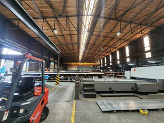 3481m² Warehouse TO LET in Montague Gardens with Gantry Cranes and large power supply