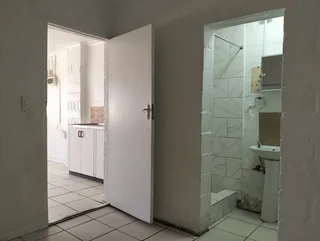 Secure 1-bedroom Apartment In Lotus River - F1bb