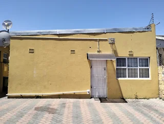 Secure 1-bedroom Apartment In Lotus River - F1bb