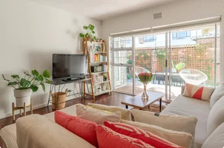 Spacious 2-Bedroom And 1-Bath Apartment In Sea Point