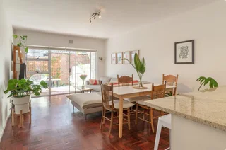 Spacious 2-Bedroom And 1-Bath Apartment In Sea Point