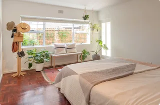 Spacious 2-Bedroom And 1-Bath Apartment In Sea Point