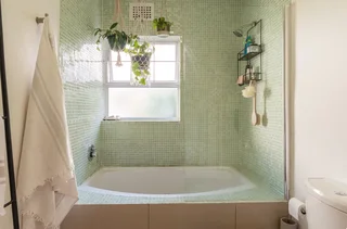 Spacious 2-Bedroom And 1-Bath Apartment In Sea Point