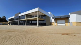 Showroom space available To Let with exposure on the R24 in Meadowdale.