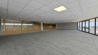 Showroom space available To Let with exposure on the R24 in Meadowdale.