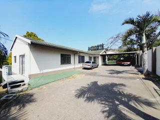 A Perfect Blend in Just the Right Location!