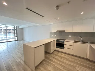 Modern 2 Bed 2 Bath Apartment in Umhlanga Rocks