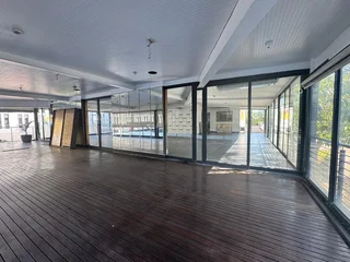 Premium Restaurant Vacancy In Vibrant Granada Square