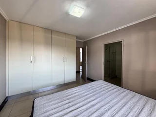 Prime Marina Bay Rental - Spacious 2 Bedroom Apartment.