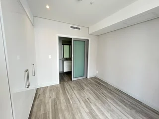 Modern 2 Bed 2 Bath Apartment in Umhlanga Rocks