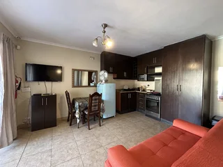 Pet Friendly - 1 Bedroom Furnished Cottage in Glenashley