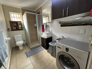 Pet Friendly - 1 Bedroom Furnished Cottage in Glenashley