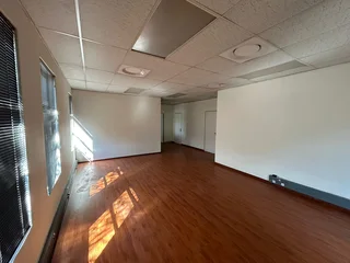 First Floor Office Space to Let – White Thorn Office Park, Allen’s Nek, Roodepoort