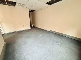 Prime Ground Floor Office Space To Let in Isle Of Houghton