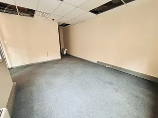 Prime Ground Floor Office Space To Let in Isle Of Houghton