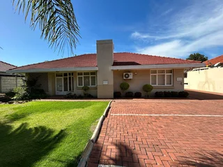 Standalone Office to Let - 208 Barry Hertzog Avenue, Greenside