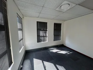 First Floor Office Space to Let – White Thorn Office Park, Allen’s Nek, Roodepoort