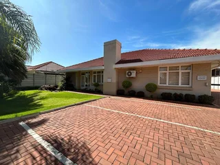 Standalone Office to Let - 208 Barry Hertzog Avenue, Greenside