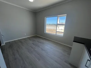 33m² Open Plan Office Unit To Let in Table View