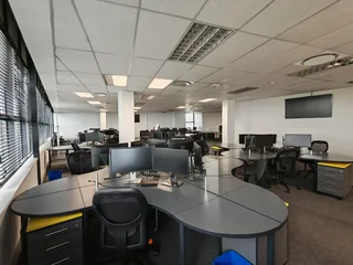 625 Square Meter AAA-Grade Office To Let In Menlyn – Premium Workspace With Full Backup Power