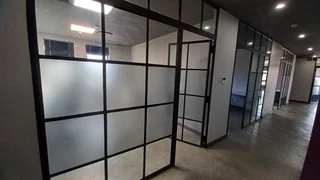 34 Square Meter Office To Let In Faerie Glen – Fully Serviced &amp; Furnished Workspace