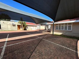 Standalone Office to Let - 208 Barry Hertzog Avenue, Greenside