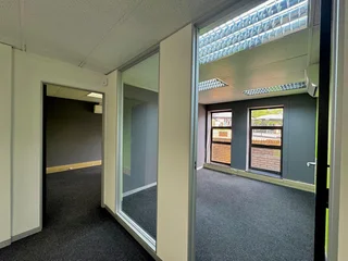 Prime Office Space to Let - Hurlingham Office Park, Bryanston